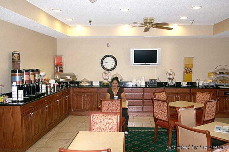 Hampton Inn Wichita-East Restaurante foto